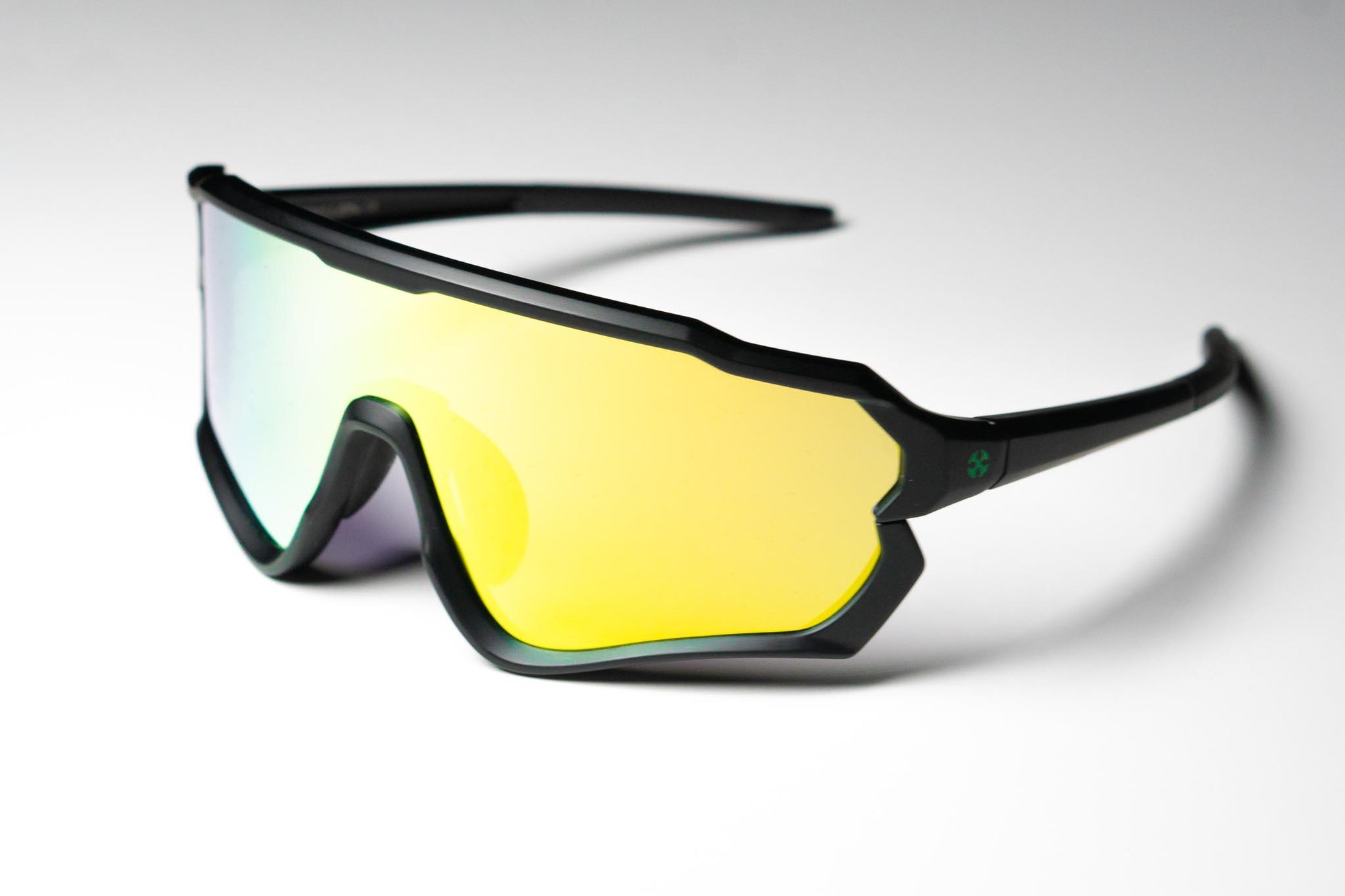 #lens-color_bumblebee-gold