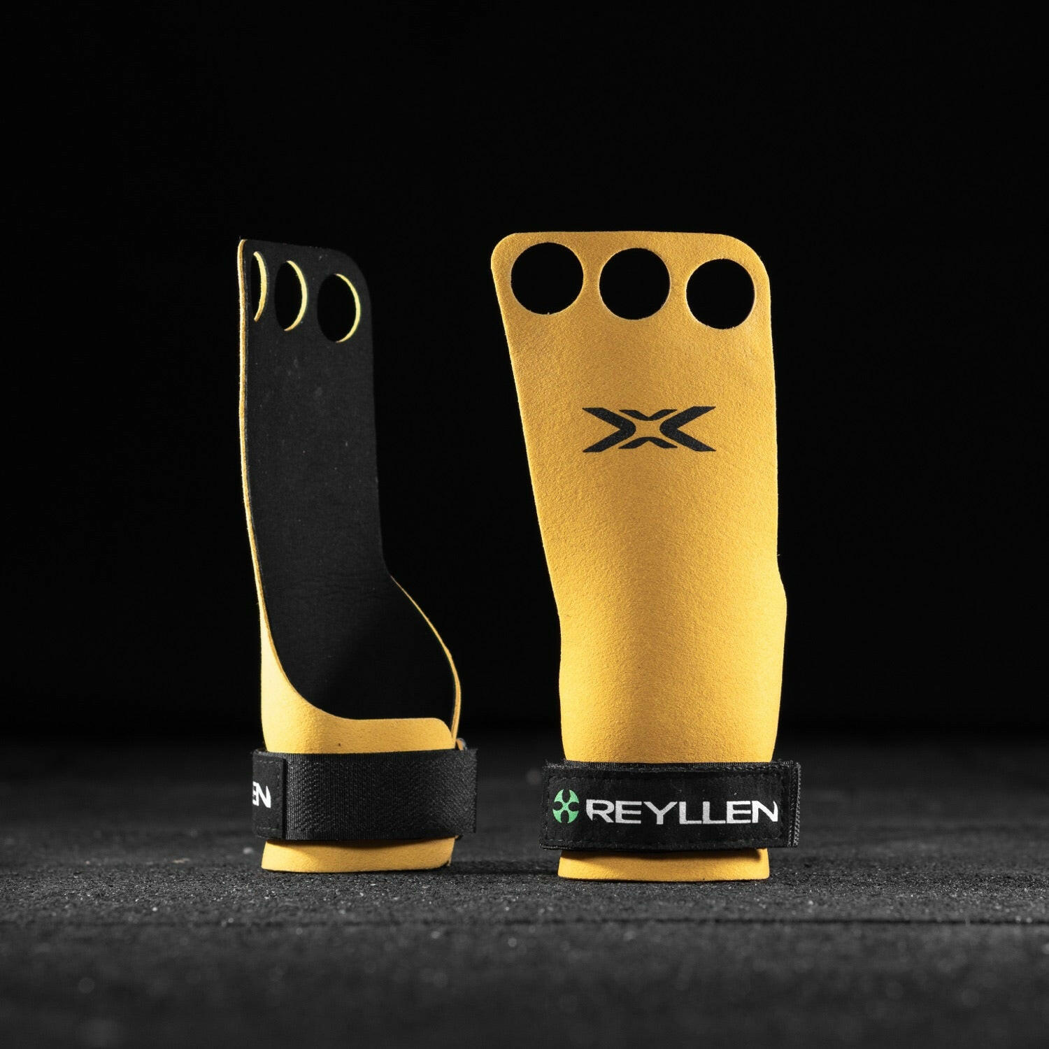 Reyllen BumbleBee X3 3-hole Gymnastic Hand Grips black background